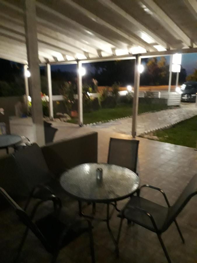 Vickyvillas 新马尔马拉斯 外观 照片
