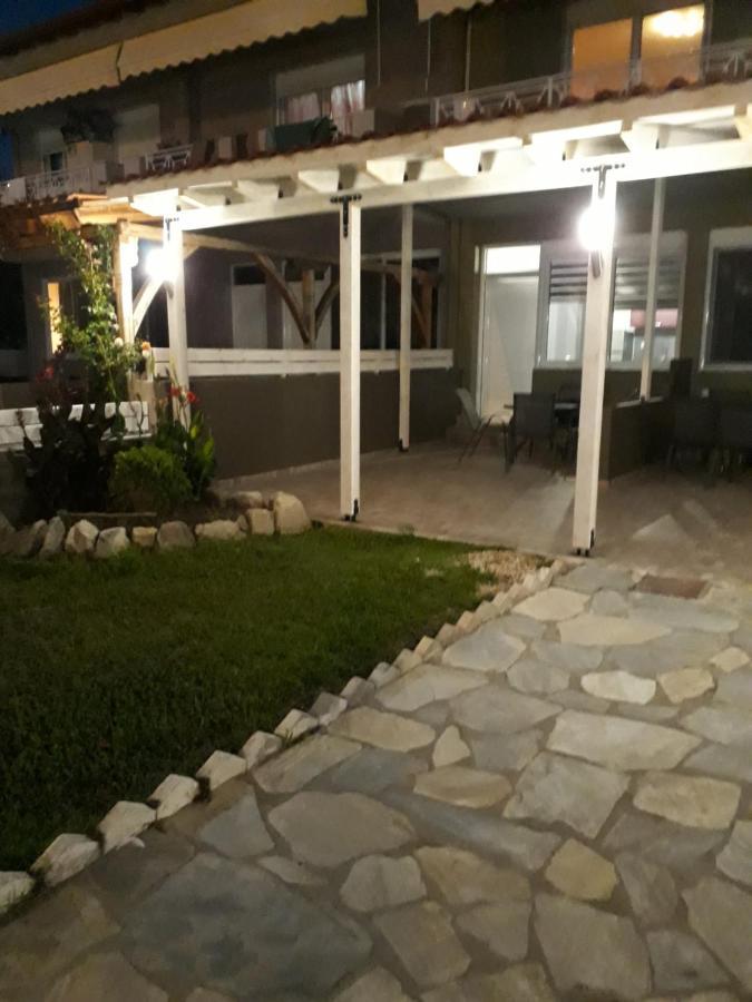Vickyvillas 新马尔马拉斯 外观 照片