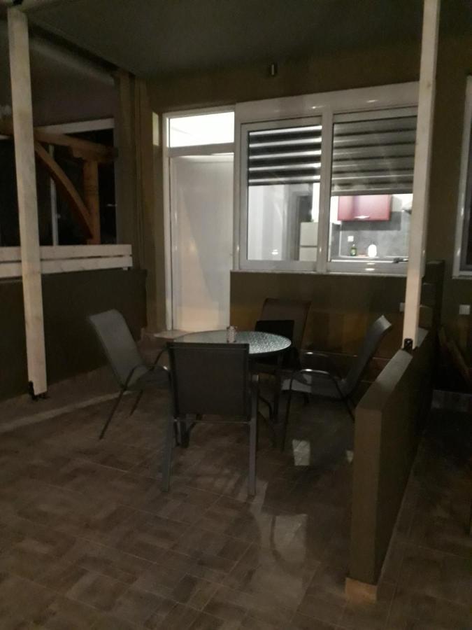 Vickyvillas 新马尔马拉斯 外观 照片